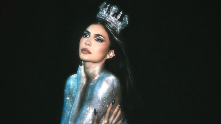 Dipakai Kylie Jenner, Rinaldy Yunardi Ingin Crown Buatannya Kembali