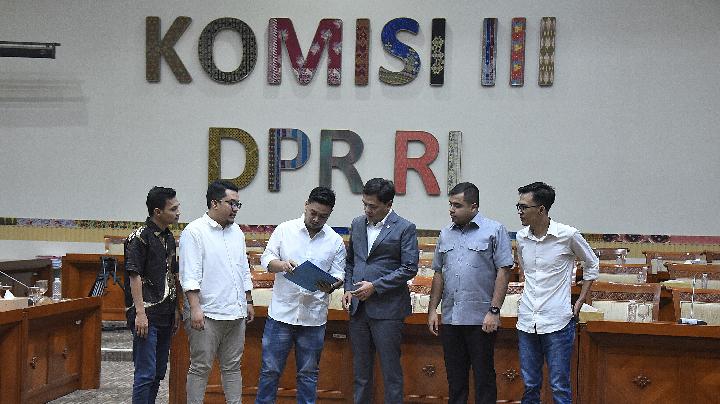 Generasi Muda Pegang Peran Penting dalam Penyusunan Undang-Undang