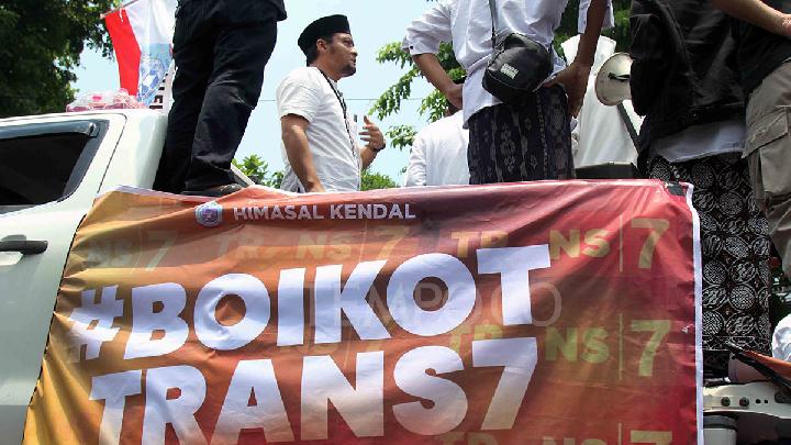 Indonesian Minister Calls for Respect for Islamic Boarding School in Television Programs