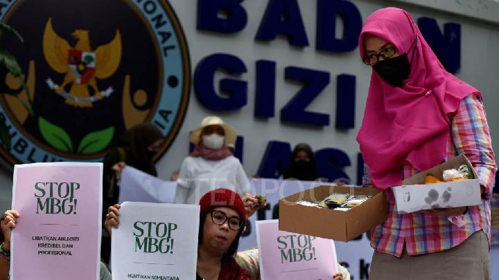 Bu, Okullarda MBG Uygulayan Öğretmenler için Günlük Teşvik Programıdır Bu, Okullarda MBG Uygulayan Öğretmenler için Günlük Teşvik Programıdır