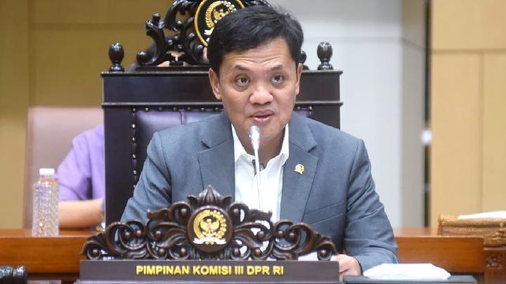 DPR, Polisin Yargıcın İzni Olmadan Telefon Dinleme Yetkisini Düzenleyen Yeni Ceza Muhakemesi Kanununu Reddetti