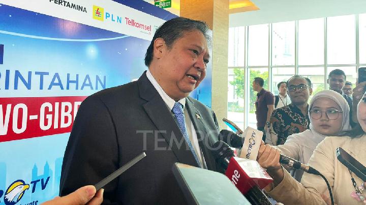 Airlangga Claims Prabowo's First Year Brings Stable Economic Growth Amid Uncertainty