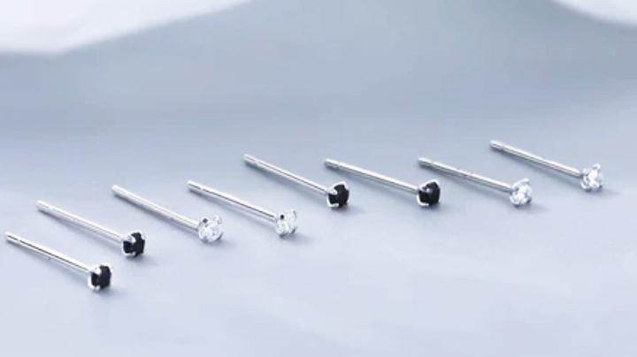 Anting Perak dan Titanium dengan Gaya Korea yang Simpel