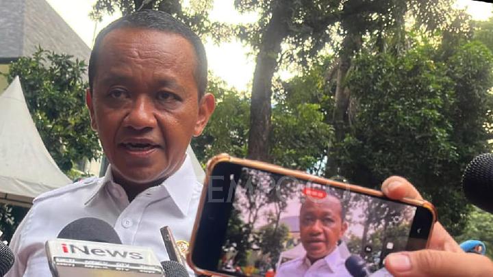 Bahlil Urges Private Gas Stations to Team Up with Pertamina to Ease Fuel Shortage