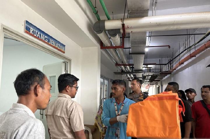 Three Key Facts on the Batam Tanker Fire: 11 Fatalities
