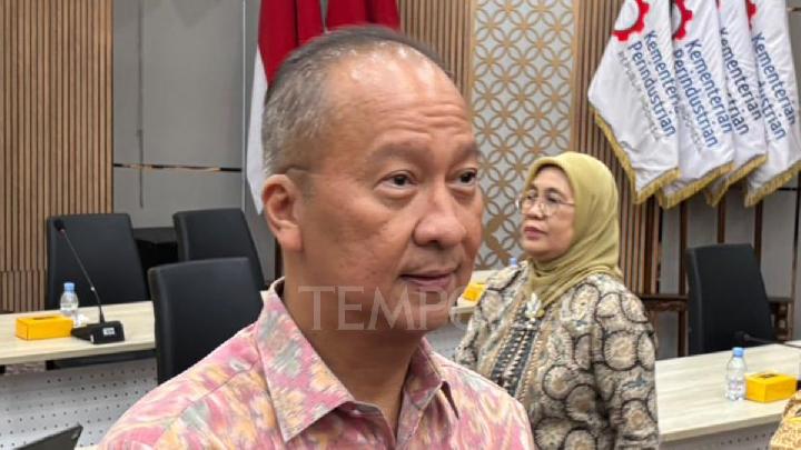 Indonesia's Manufacturing Industry Grows 4.94%, Says Minister