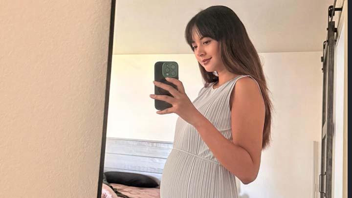 Gaya Makeup Natural Aurelie Moeremans saat Pamer Baby Bump
