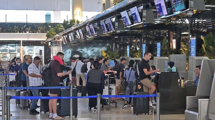 Pemerintah Resmi Turunkan Tarif Pesawat saat Nataru