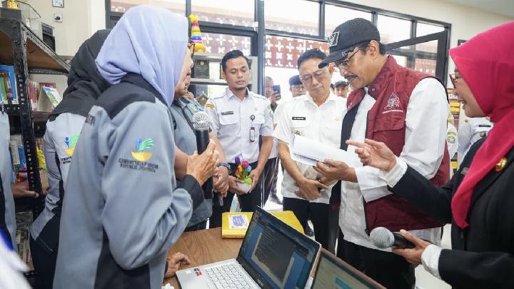 Mensos Gus Ipul Pastikan Program Sosial Tepat Sasaran Lewat Puskesos