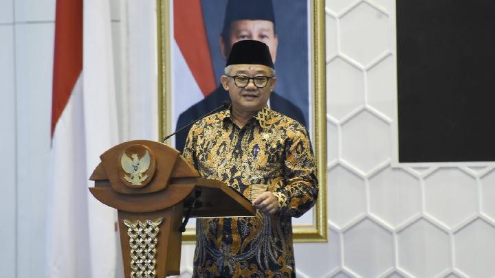 Bakan Abdul Mu’ti, TKA’dan Stresli Değil Eğlenceli Bir Deneyim Olmasını İstedi