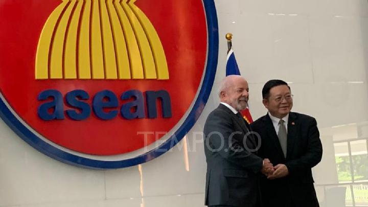 Brazil's Lula da Silva Makes First Visit to ASEAN Headquarters in Jakarta