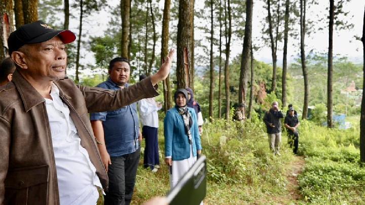 Sosyal İşler Bakan Yardımcısı Agus Jabo, Magelang’daki Kalıcı Halk Okullarının İnşaatının Hızlandırılmasını Teşvik Ediyor