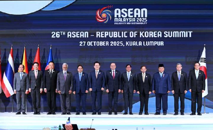 Indonesia's Prabowo Supports Bolstered Digital Ties Between ASEAN, South Korea