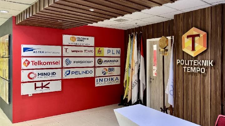 PT Hutama Karya (Persero) memperkuat komitmen membangun talenta muda Indonesia lewat Program Beasiswa Kolaboratif bersama Politeknik Tempo. Dok. Hutama Karya