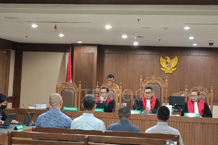 Four Sugar Company Leaders Sentenced to Four Years for Import Corruption