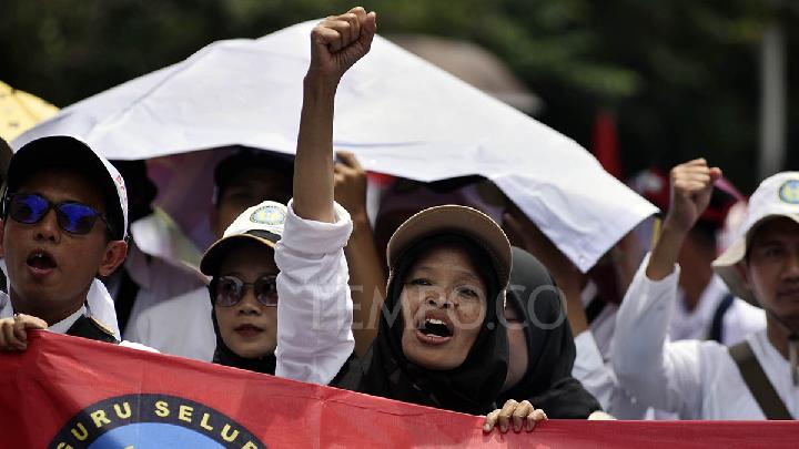 Madrasah Teachers Call for Inclusion in Government Employee Selection