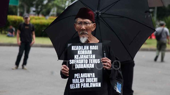 Kaukus Kebebasan Akademik Tolak Gelar Pahlawan untuk Soeharto