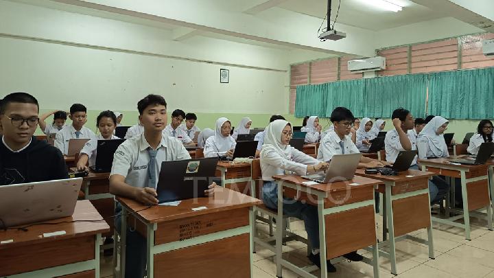 SMAN 78 Jakarta’daki öğrenciler okulun TKA’da yer almalarını gerektirdiğini söylüyor