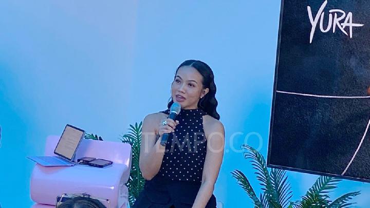 Penyanyi Yura Yunita menceritakan proses kreatif single bertajuk