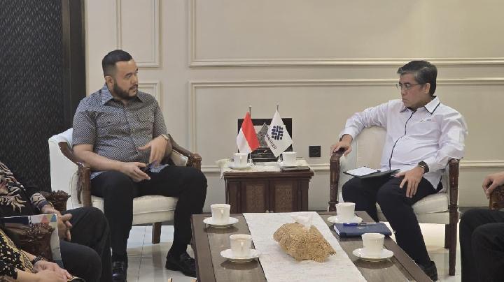 Sağlık Çalışanlarını Almanya’da Çalışmaya Teşvik Eden Padang Belediye Başkanı, İnsan Gücü Bakanı ile Buluştu