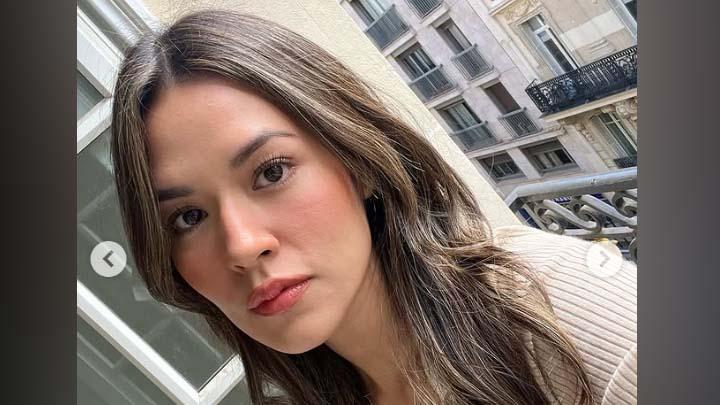 Tutorial Makeup Simpel Raisa Pakai Produk Armani Beauty, Lipstik Glossy Jadi Kunci