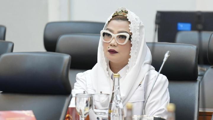 DPR, Hareketliliği ve Ekonomiyi Desteklemek İçin Doğu Kalimantan Bölgesindeki Yolların İyileştirilmesini Teşvik Ediyor