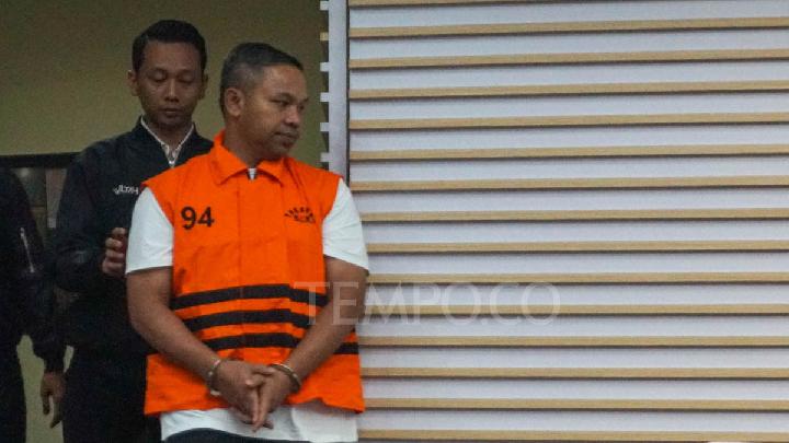 KPK Tahan Ajudan Gubernur Riau Abdul Wahid