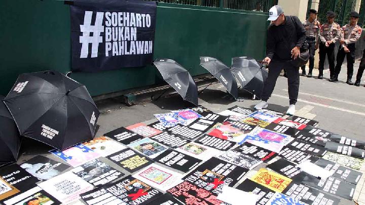 Bahlil, Soeharto’nun kendisine ulusal kahraman unvanı verilmesi planını reddetmenin normal olduğunu düşünüyor