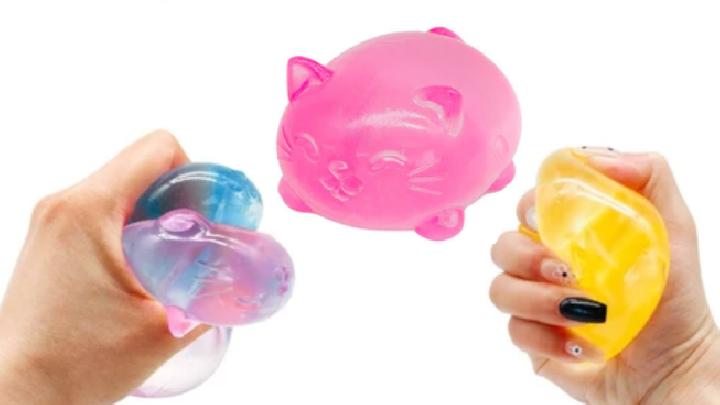 Mainan Fidget dan Squishy Lucu untuk Meredakan Stres