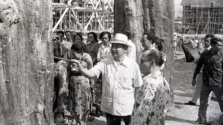 Suharto’ya Ulusal Kahraman Unvanını Verme Planlarının Zaman Çizelgesi