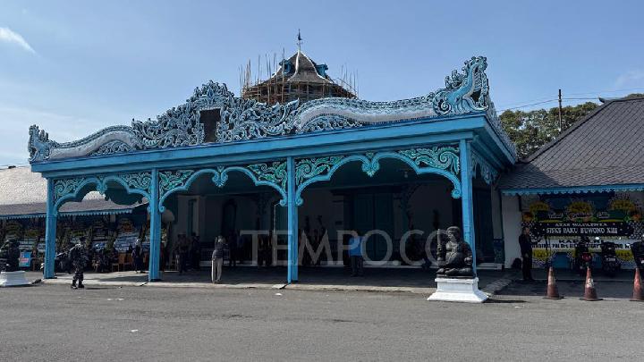 Surakarta Sarayı Jumenengan Pakubuwono XIV Törenine Hazırlanıyor