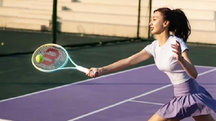 5 Raket Wilson yang Siap Menemanimu di Lapangan Tenis sampai Padel