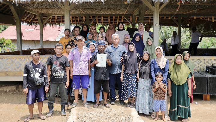 Tanah Diakui Negara, Dorong Petani Gunung Anten Lebih Produktif