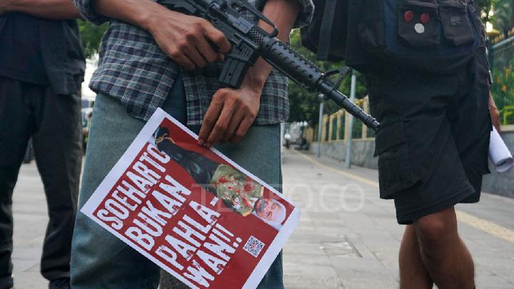 DEEP Araştırma: Soeharto’nun Kahraman Unvanına İlişkin Olumlu Duygunun Kökü NU ve Muhammadiyah’dan Gelen Destektir