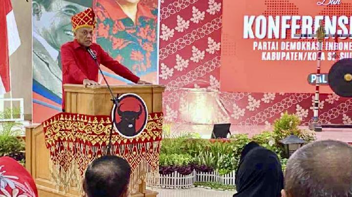 Olly Dondokambey, Palu Bölge Konferansı’nda kadro dayanışması istedi