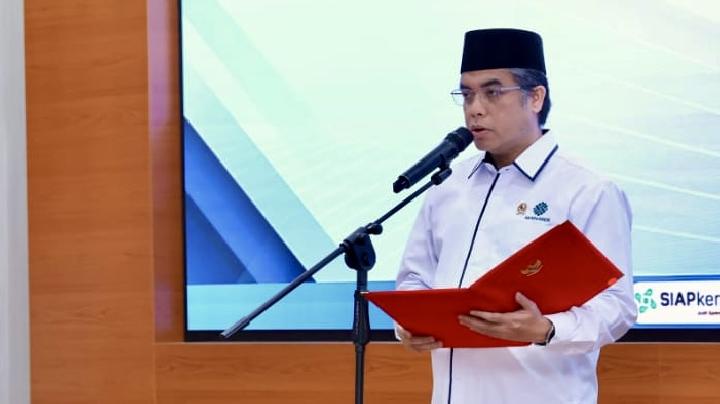 Dorong Penguatan Kinerja dan Kolaborasi, Menaker Lantik Pejabat Pimpinan Tinggi dan Fungsional