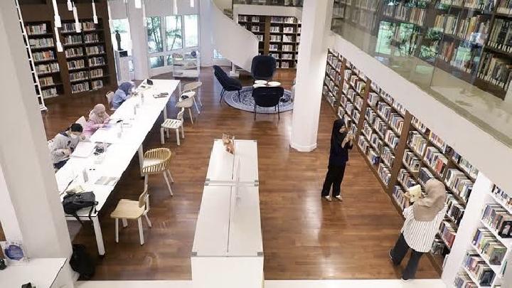 Perpustakaan Erasmus Huis di Kuningan Timur, Setiabudi, Jakarta, 3 Mei 2024. TEMPO/ Nita Dian