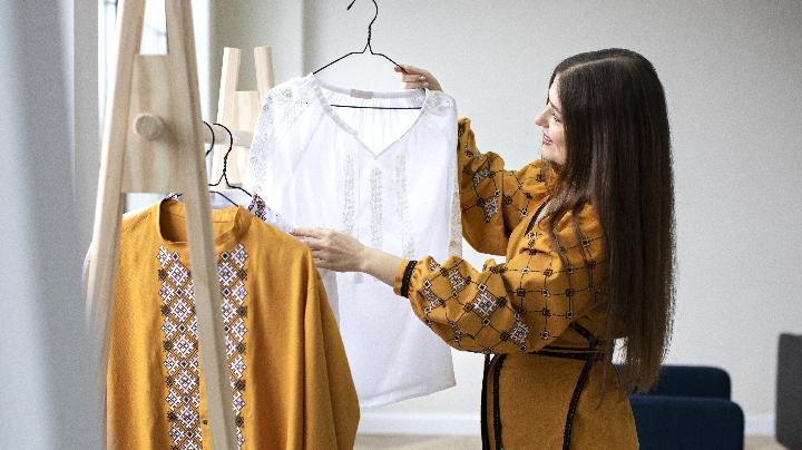 Pakaian Selalu Harum dan Lembut dengan Softener Premium