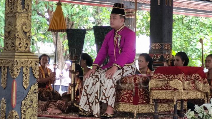 Pakubuwono XIII’ün Ölümünden Sonra Surakarta Sarayı Kralı’nın Tahtı İçin Verdiği Mücadelenin Kronolojisi