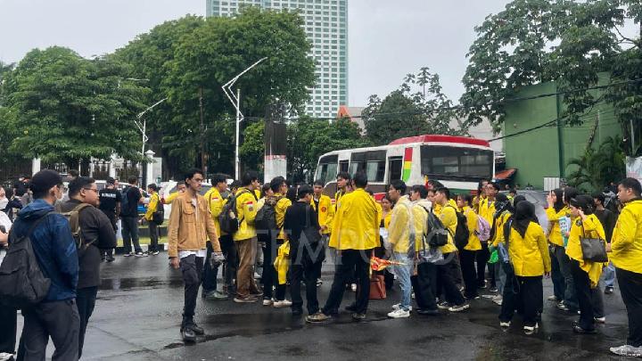 Seeds of Movement from the Campuses