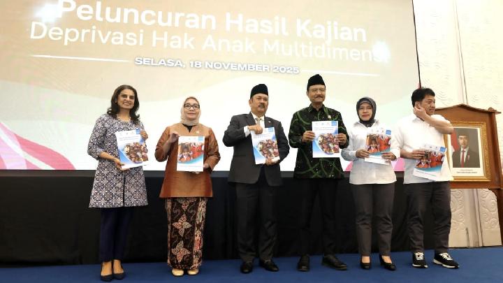 Sosyal İşler Bakanı Gus Ipul, devlet okullarının çocukların çok boyutlu yoksunluklarıyla baş etmede bir alternatif olabileceğini söyledi