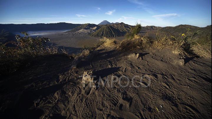 Police Recover Stolen Luggage of Thai Tourists in Bromo