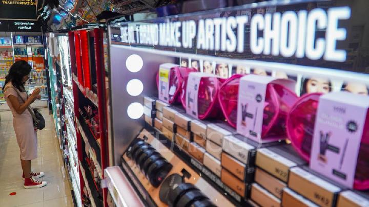 Why Cosmetic Waste Is So Difficult to Recycle