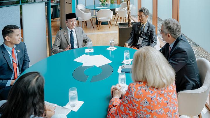 Jokowi, Bloomberg Forum’da eski Amerikan Ticaret Bakanı ile görüştü