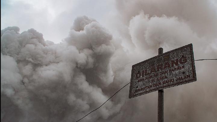 How Dangerous Are Mount Semeru's Secondary Eruptions?