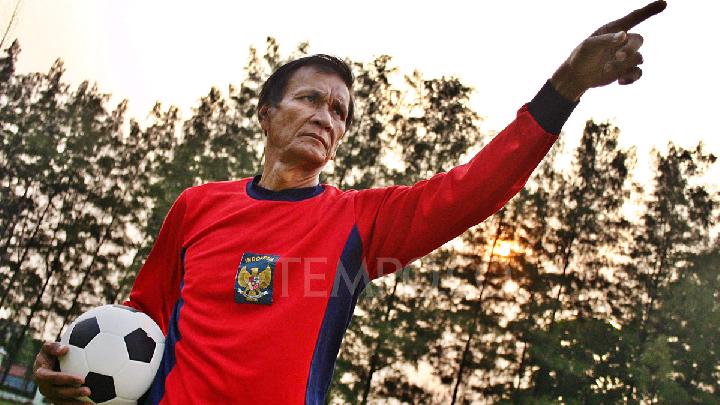 Former Indonesian National Team Goalkeeper Ronny Pasla Passes Away