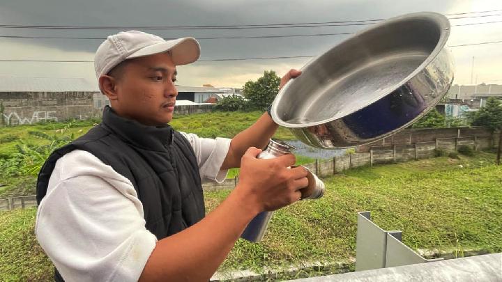 Microplastic Rain Hits East Java; Govt Urged to Act