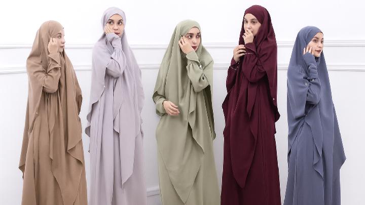 Koleksi Abaya Premium untuk Acara Formal dan Ibadah dari Gerai Hawa