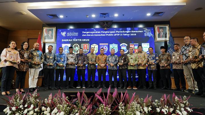 Ticaret Bakanı Busan, Ödüller ve FKP UPTP III Forumu Yoluyla Tüketicinin Korunmasının Güçlendirilmesini Takdir Ediyor