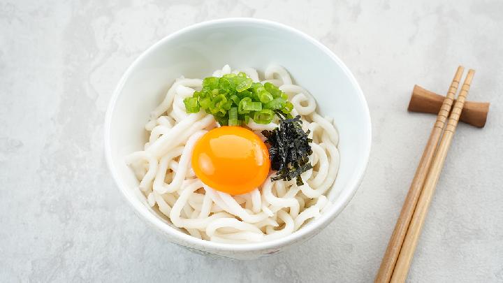 Ramen vs. Udon: What Sets These Two Japanese Noodles Apart
